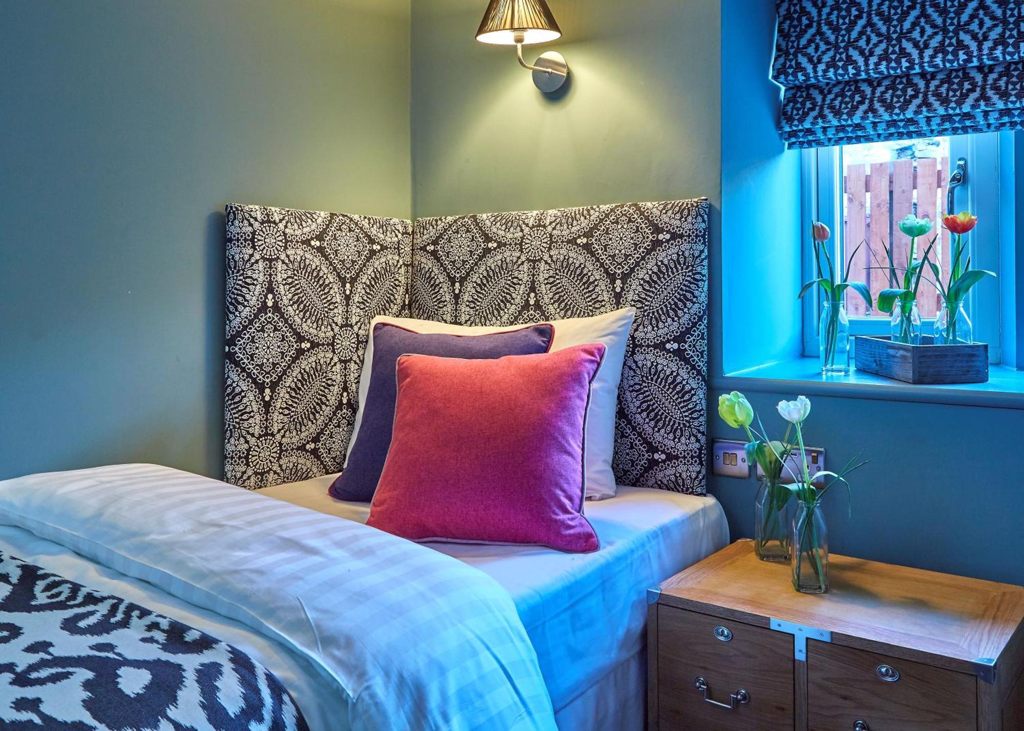 Hotel The White Hart At Lydgate Oldham Esterno foto