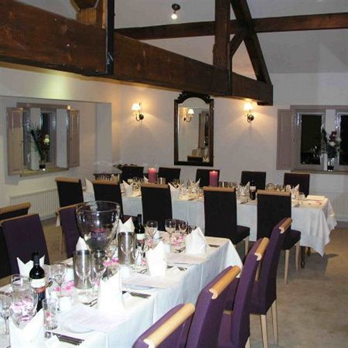 Hotel The White Hart At Lydgate Oldham Esterno foto